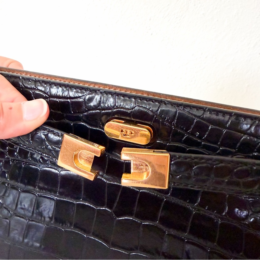 Tory Burch Lee Radziwill Black Croc-Embossed Leather Petite Bag - Picture 6 of 16